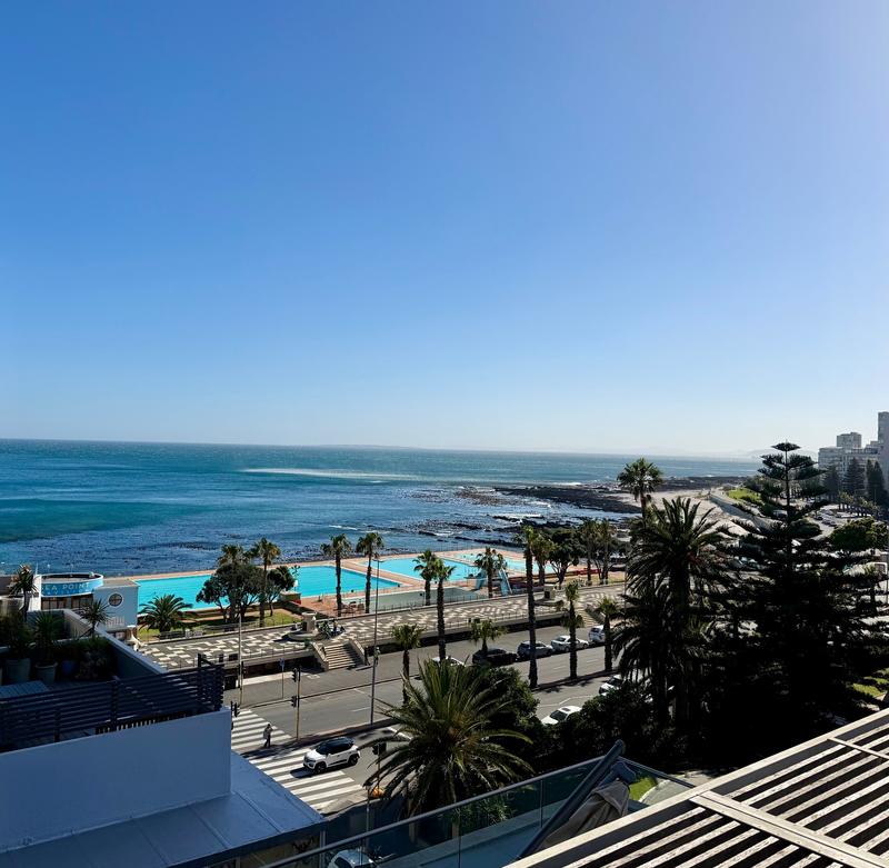 3 Bedroom Property for Sale in Sea Point Western Cape
